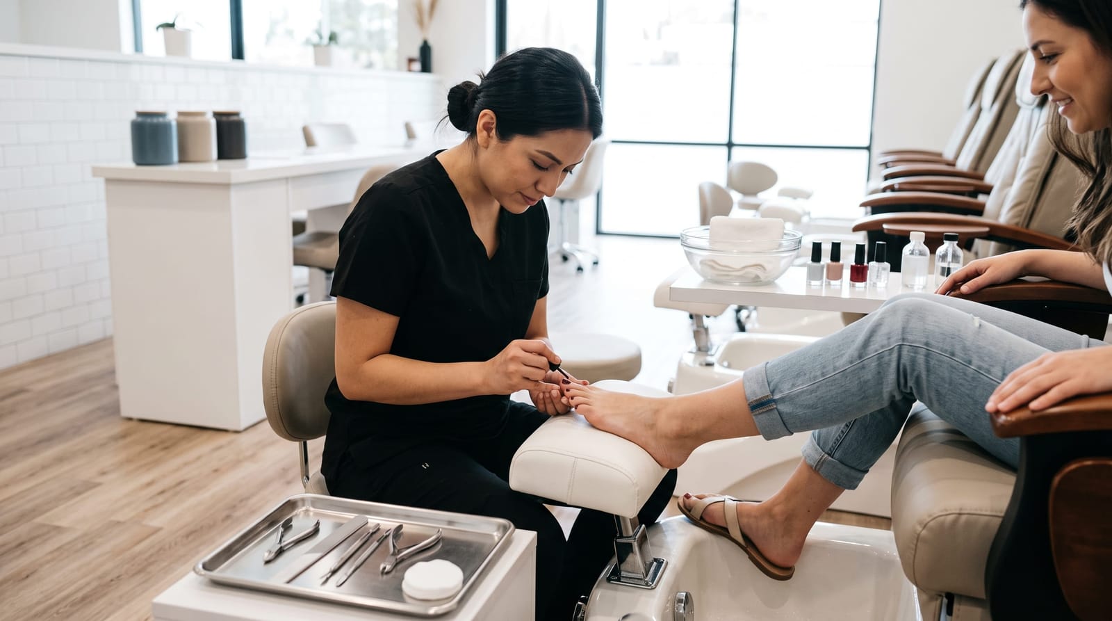 Pedicure Polish Change: When You Need a Refresh Without the Full Service